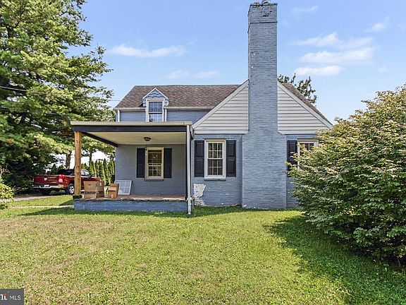 2nd image of 741 Monkton Rd