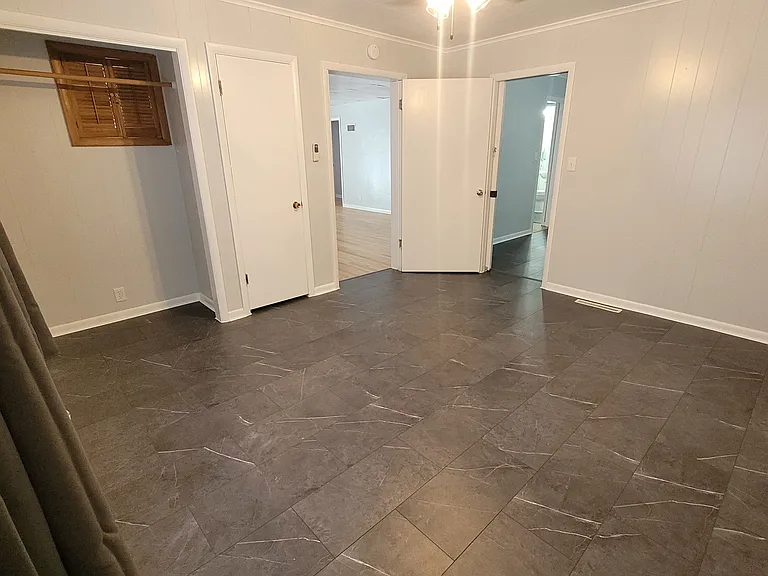304 N 12th St #2 — Photo 17