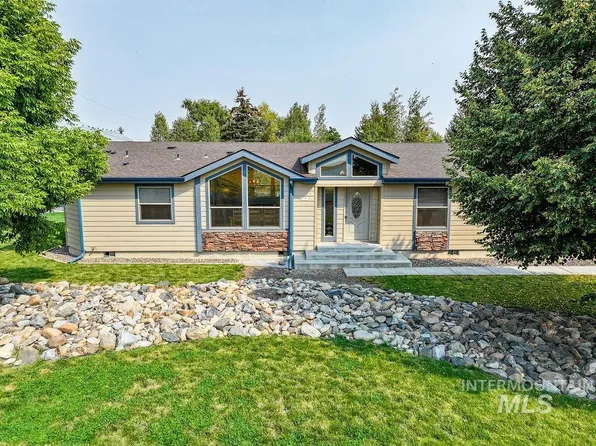414 S Garfield St, Genesee, ID 83832