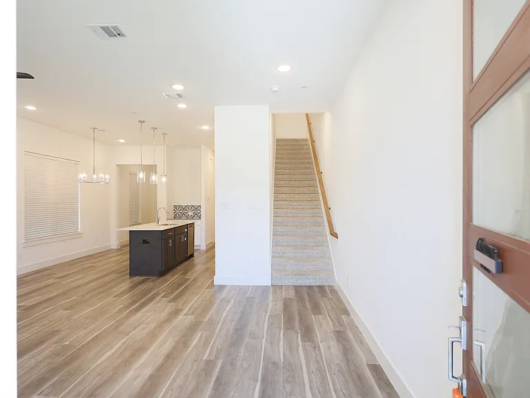 808 Eaglescliffe Lndg — Photo 3
