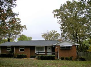 207 Wildwood Dr, Tullahoma, TN 37388