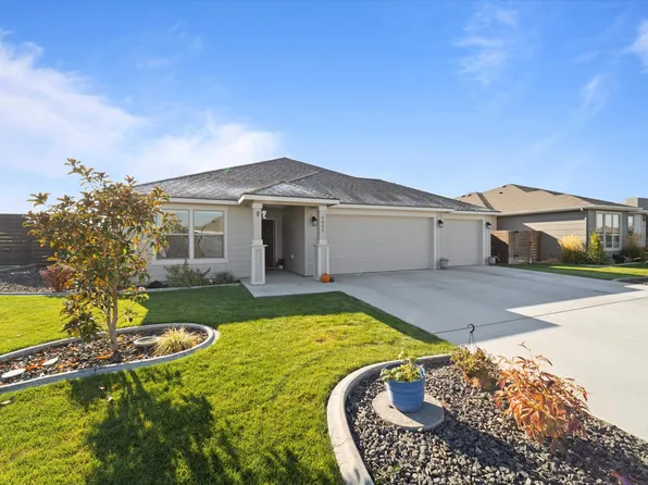 9002 Majestia Ln, Pasco, WA 99301