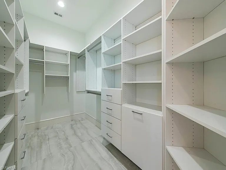 60 Seagate Dr #305 — Photo 14