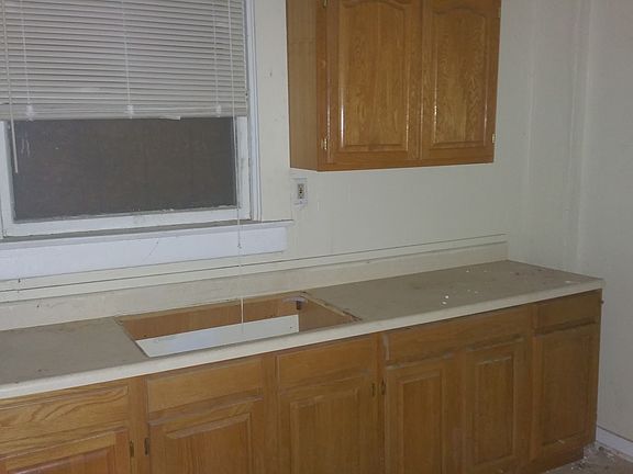 5th image of 1117 Askew Ave