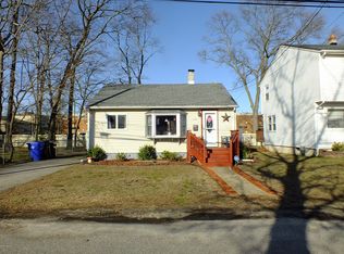 648 Windsor Rd, Brick, NJ 08723