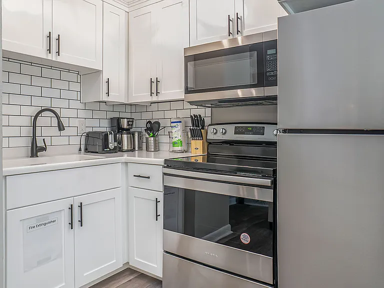 1075 W Ocean View Ave — Photo 21