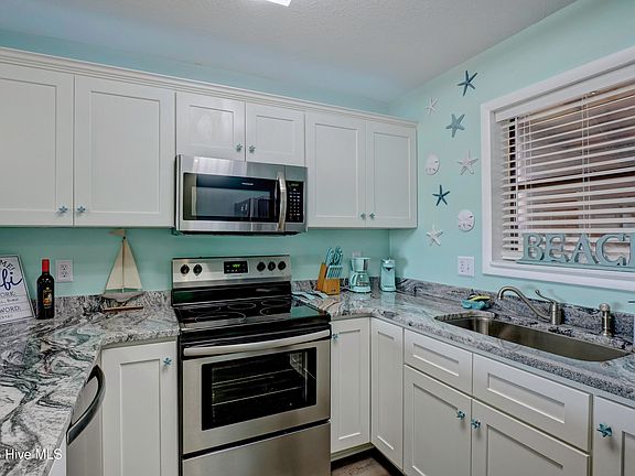 5th image of 1866 New River Inlet Road Unit 3107c
