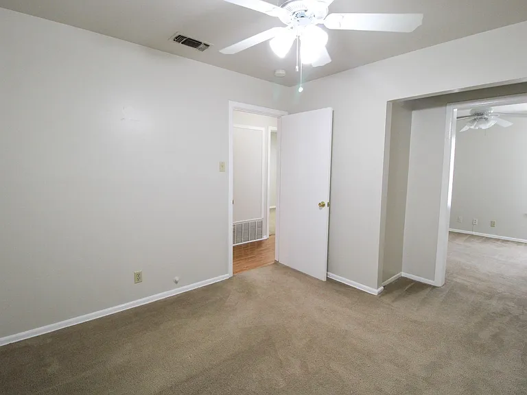 4102 Waikiki Dr — Photo 20