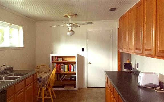 4th image of 3408 Katrine St