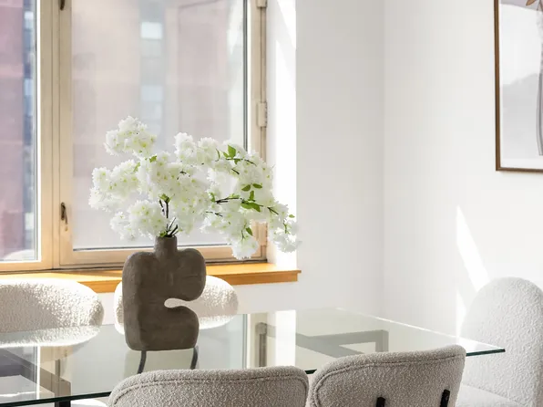 1760 Second Avenue 30C image 3 of 19