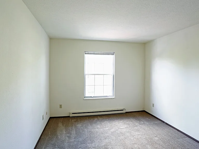 Oak Hill Apartments — Photo 14