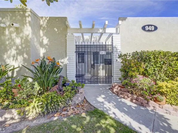 949 Calle Aragon Unit B, Laguna Woods, CA 92637