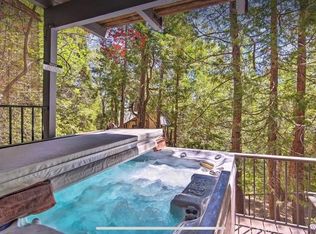 384 Primrose Cir, Lake Arrowhead, CA 92352