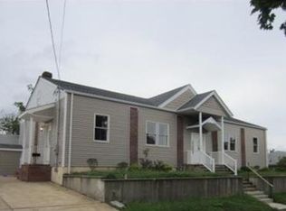 7 John St, Sayreville, NJ 08872
