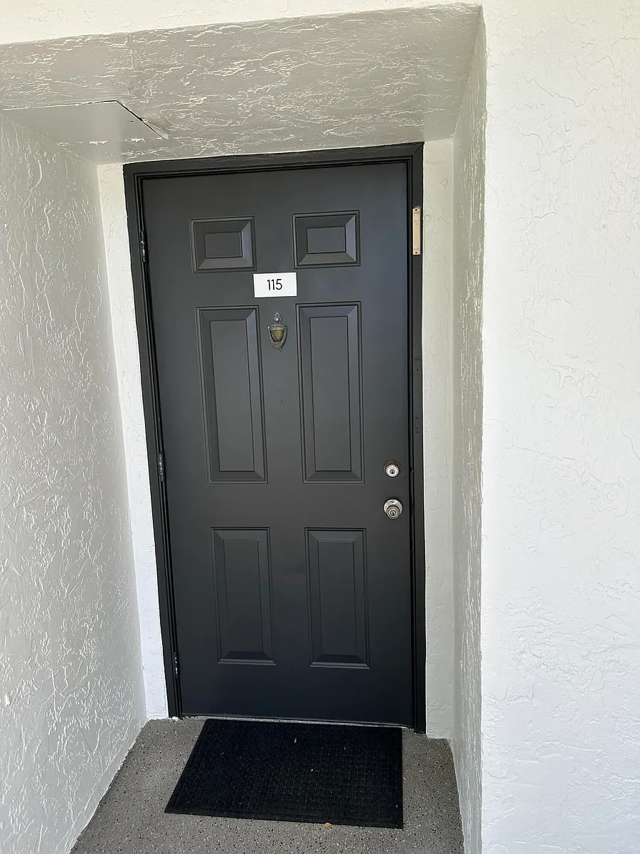 Photo 1 of 6 - 4725 Lucerne Lakes Blvd #115 - Greenacres, FL Primary Photo - 4725 Lucerne Lakes Blvd #115
