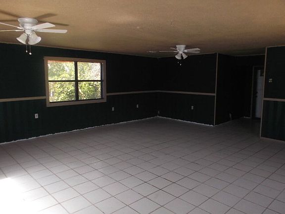 4th image of 4024 N Uranus Ave