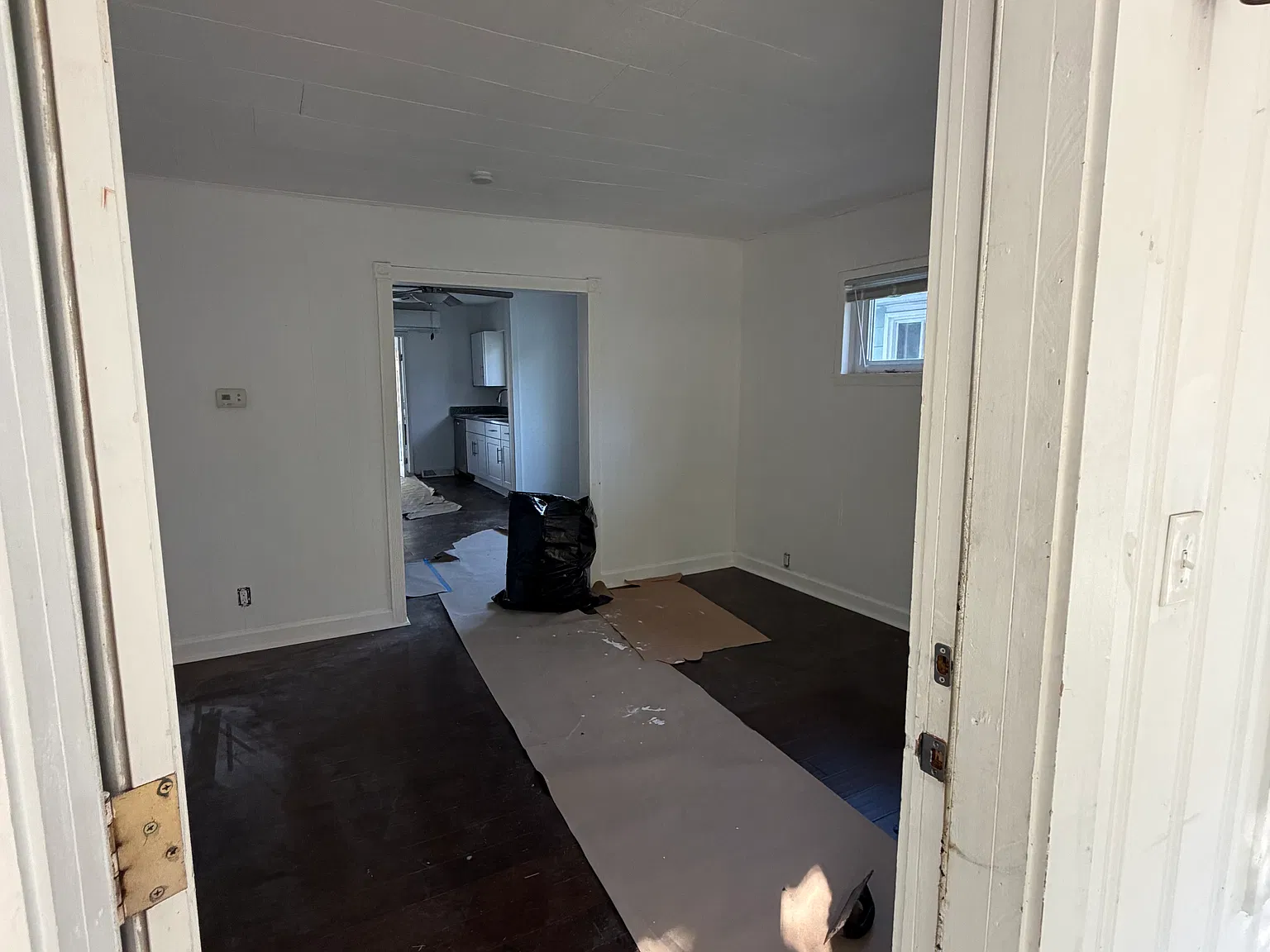 4 bed, 1400 sqft, $2,095 — Photo 3