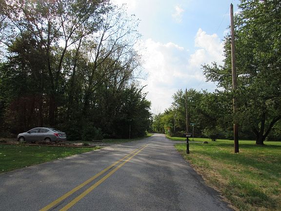 4th image of 1376 W 40th Ave