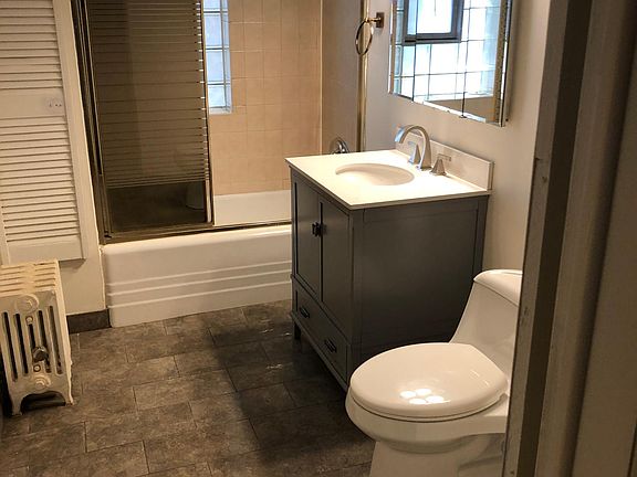 2nd image of 6310 N Lakewood Ave #1