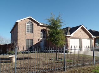 424 Windy Hill Ln, Fort Worth, TX 76108