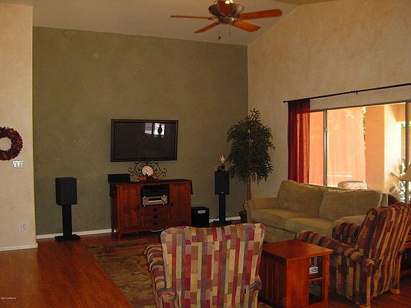 4th image of 8824 W Salter Dr