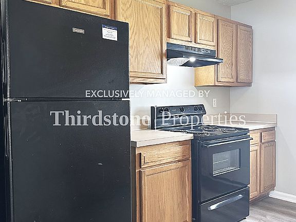 3rd image of 8822 Dandy Ave
