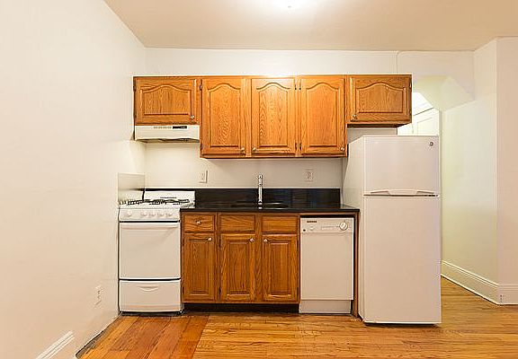 3rd image of 63 8th Ave APT 1A