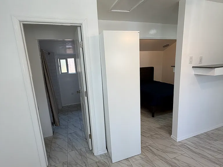 14051 Paramount Blvd #1/2 — Photo 11
