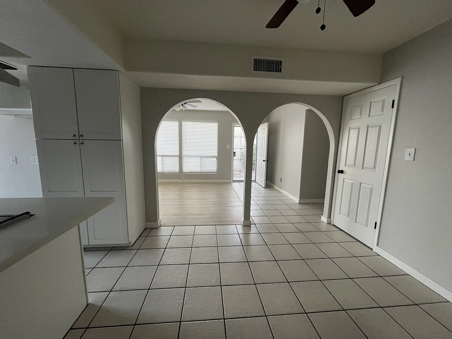 2 bed, 1050 sqft, $1,850 — Photo 4