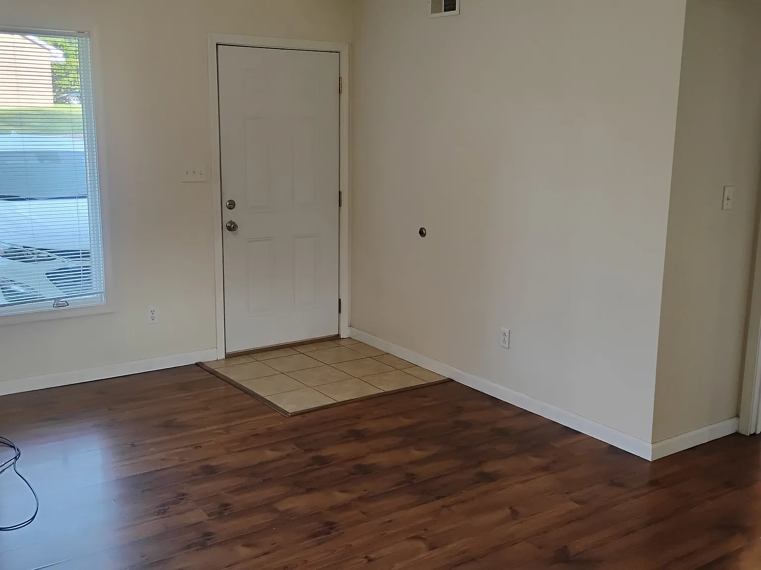2 bed, 1008 sqft, $1,200 — Photo 3
