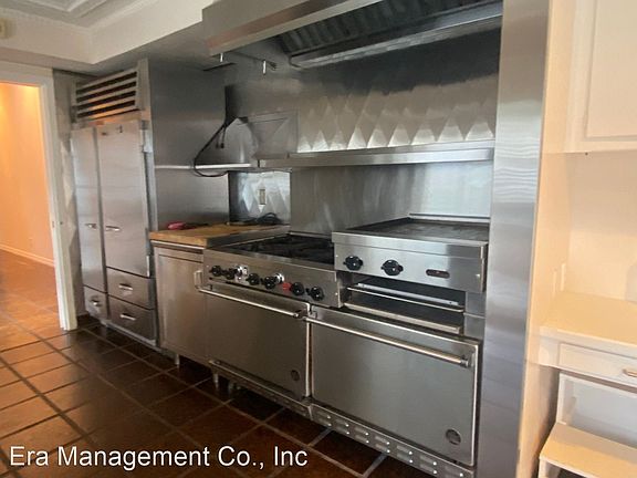 2nd image of 675 Patricia Dr