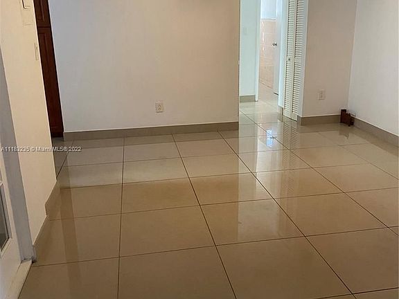 3rd image of 2000 NE Biarritz Dr #205
