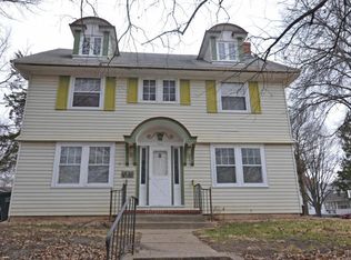704 Burnett Ave, Ames, IA 50010