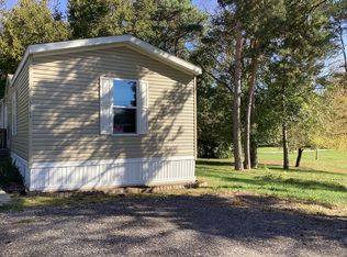 53300 Hilltop Dr #104, Middlebury, IN 46540