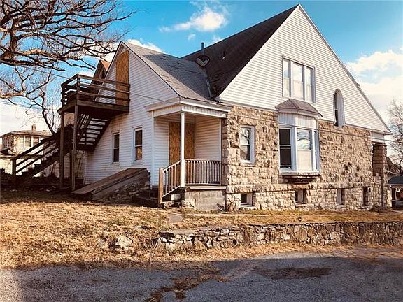 2nd image of 1028 Waverly Ave