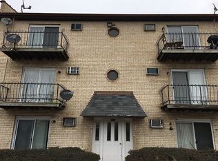 4031 Bonhill Dr APT 3E, Arlington Heights, IL 60004