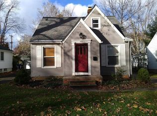 430 Kenilworth Rd, Bay Village, OH 44140