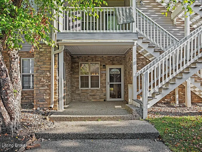 13202 Prospect Glen Way — Photo 1