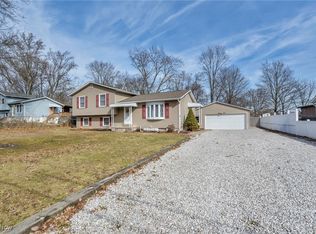 4079 Pardee Rd, Stow, OH 44224