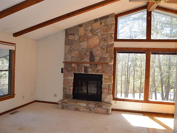 3rd image of 2432 Mountain Dr