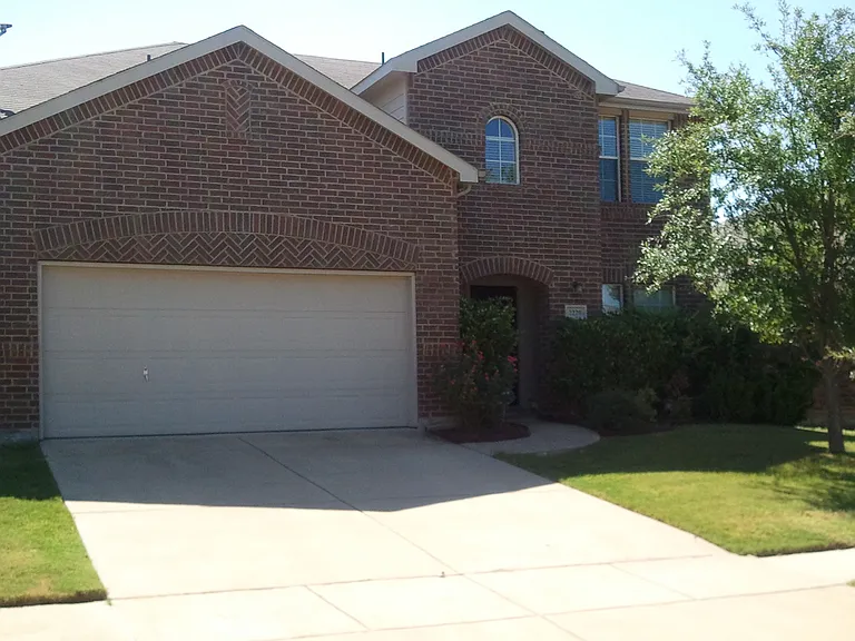 2220 Partridge Dr — Photo 1