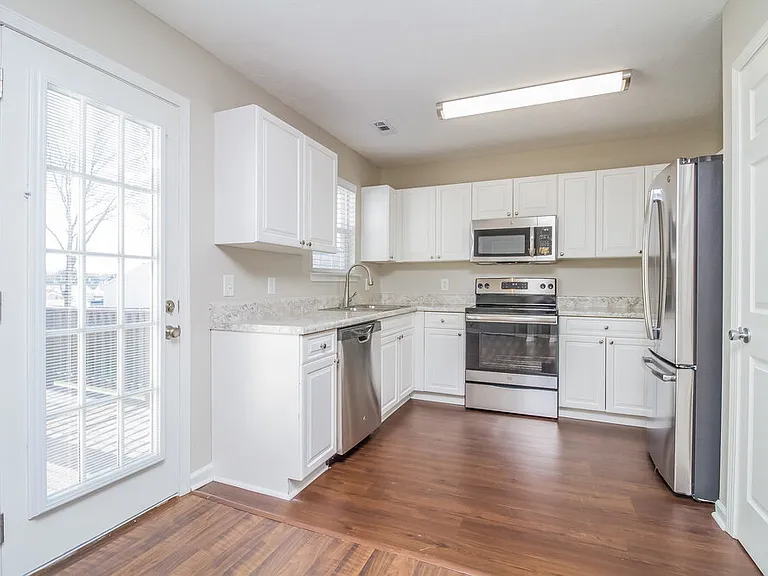 922 Sky Valley Trl — Photo 7