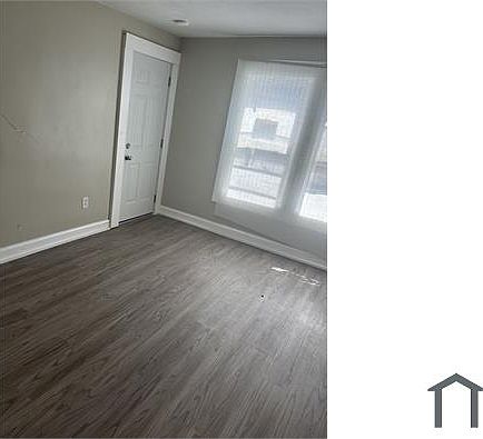 1st image of 154 Grand St #2W