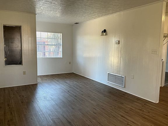 4th image of 707 Boyd Ct