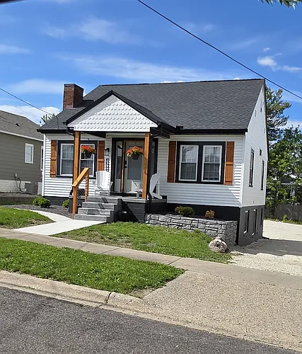 1409 E Samuel Ave Photo 1