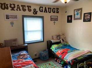 453 Short St, Beckemeyer, IL 62219