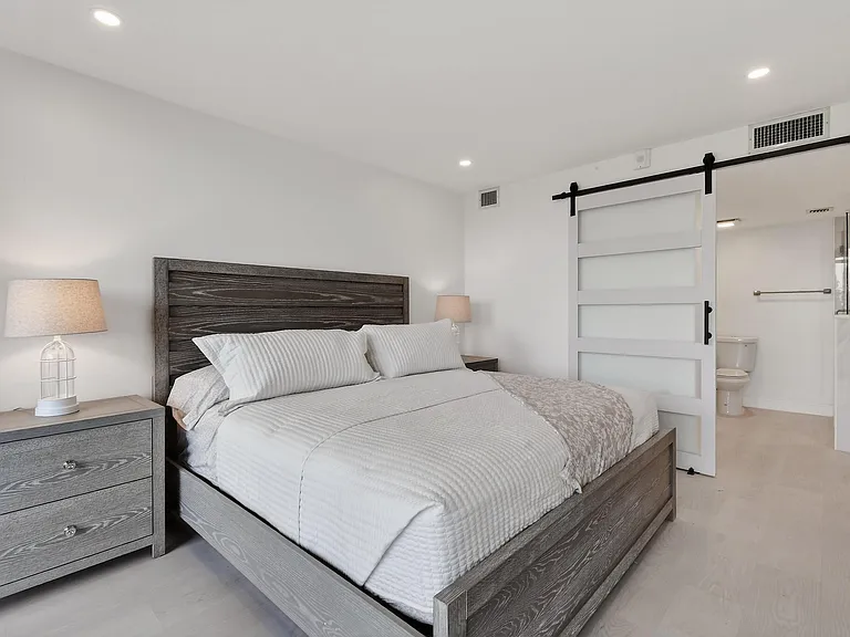 301 S Seas Dr #104 — Photo 12