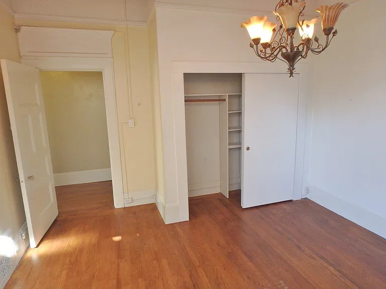 1809 Broadway #3 — Photo 8