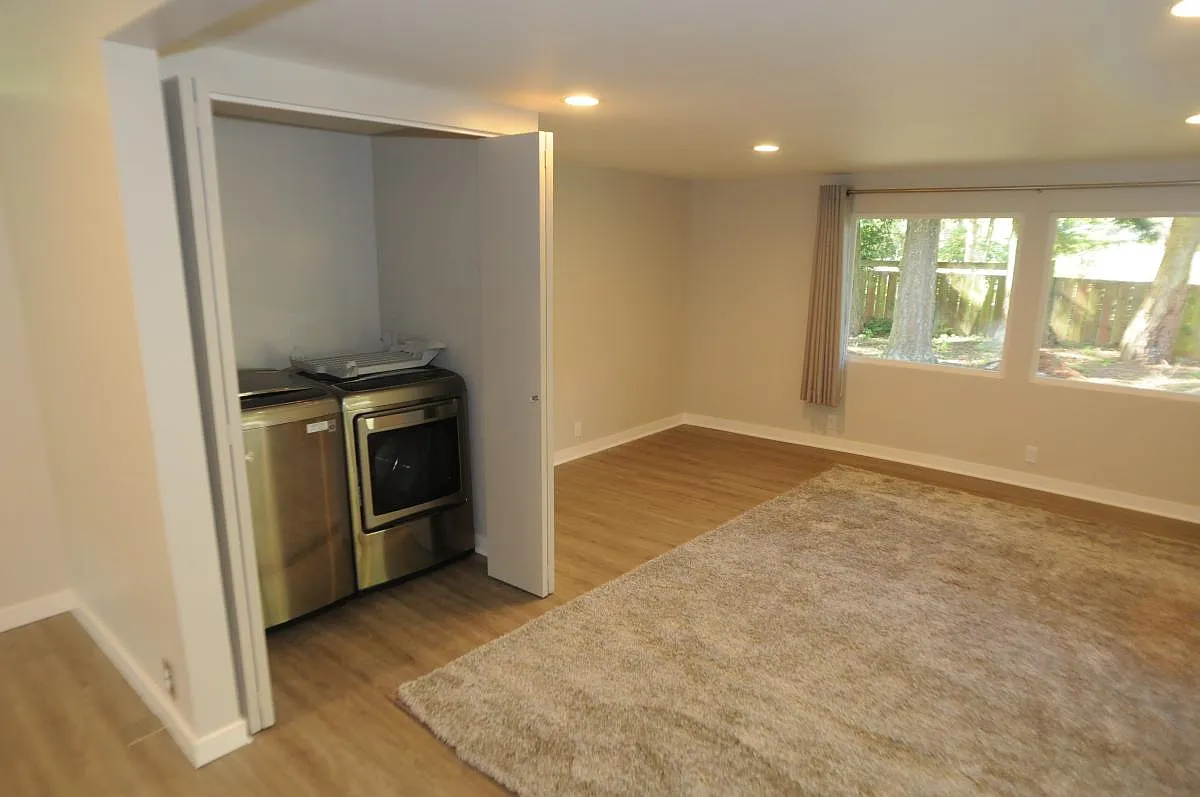 3 bed, 1500 sqft, $3,400 — Photo 4