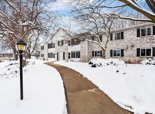 1510 Golf View Rd UNIT E, Madison, WI 53704